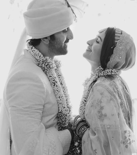 Black And White Couple Photos, Alia Bhatt Wedding, Alia Ranbir, Wedding Photos Black And White, Indian Wedding Poses, Deeply In Love, Bridal Hair Buns, Wedding Photoshoot Poses, Indian Wedding Photography Poses