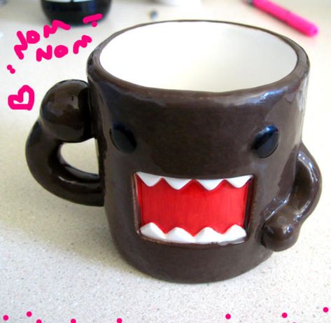 Domo Kun Pfp, Domo Kun, Pottery Crafts, Ceramics Pottery Art, Cute Clay, Ceramics Projects, Clay Art Projects, Ceramics Ideas Pottery, Cute Little Things