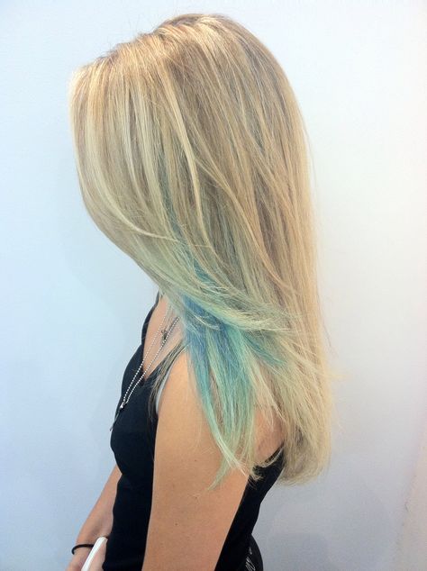 Aqua Tips Hair, Turquoise Blonde Hair, Blue Ends Hair Blonde, Turquoise Highlights In Blonde Hair, Blonde Hair With Blue Highlights Teal, Blonde Hair Blue Underlayer, Teal Streaks In Blonde Hair, Blonde Hair Teal Highlights, Blonde With Teal Highlights