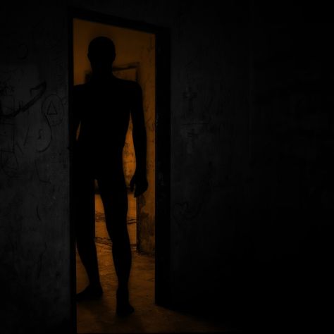 Tall Black Figure Scary, Shadow Of A Man Aesthetic, Scary Man Aesthetic, Shadow Figure Aesthetic, Scary Men Aesthetic, Dark Figure Shadows In Room, Shadow Monster Aesthetic, Tall Shadow Man, Shadow People Aesthetic