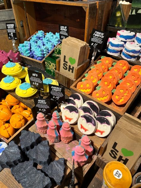 Lush halloween range 2023 Lush Halloween Products, Lush Halloween, Autumn Moodboard, Halloween Sleepover, Fall Board, Birthday Haul, Spooky Movies, Fall Mood Board, Boo Basket