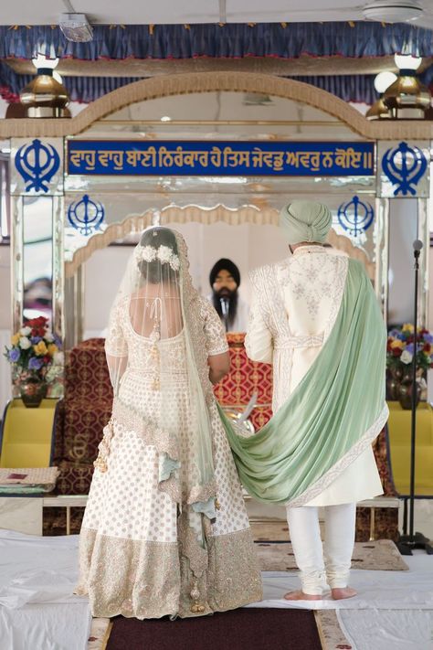 Sikh couple exchanging vows at the Gurdwara Sikh Wedding Photography, Asian Wedding Photography, Sikh Wedding, Asian Wedding, Birmingham, About Uk, Indian Wedding, Special Day, The Uk