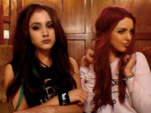 Uk Icon, Liz Gilles, Victorious Cast, Jade West, Liz Gillies, Elizabeth Gillies, Ariana Grande Photos, Ariana Grande Pictures, Ariana G