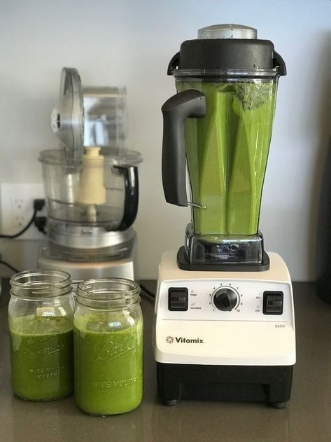 Wellness Girl, 2024 Board, Green Soup, Green Cat, Green Smoothies, Green Girl, Healthy Girl, Healthy Lifestyle Inspiration, Future Lifestyle