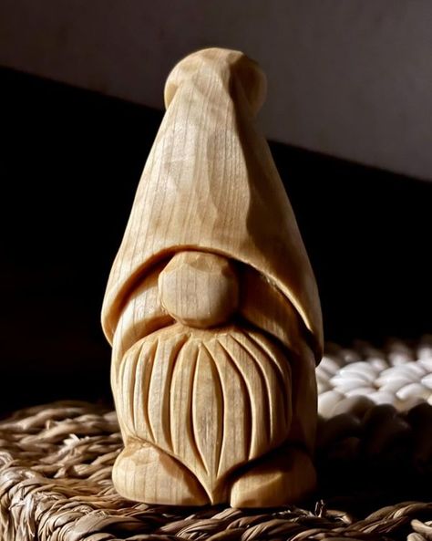 Whittling Club | Captured in Wood and Shadow: My Newest Gnome Carving | Facebook Wood Carving Gnome, Gnome Chainsaw Carving, Wood Carving Gift Ideas, Whittling Christmas Ornaments, Whittled Gnome, Wood Carved Gnomes, Wood Carving Beginner, Whittling Patterns Free, Widdling Wood Ideas Easy