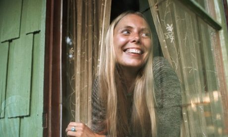 Joni Mitchell looks out a window of her Laurel Canyon home in October 1970. Henry Diltz, Big Yellow Taxi, Rock And Roll History, Jackson Browne, Joni Mitchell, Laurel Canyon, Best Albums, All Music, Her Music