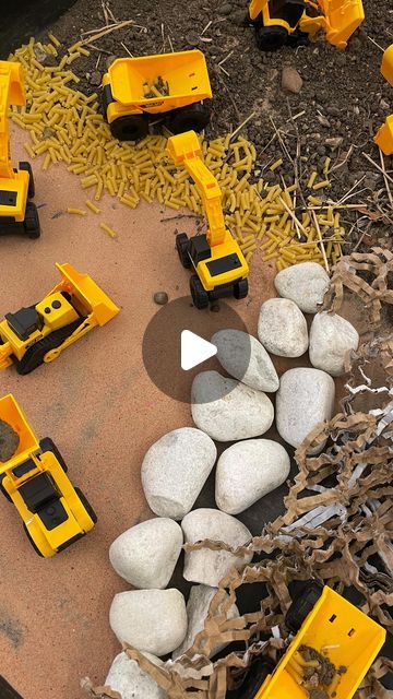 Selin ~ 🎨 🖍️ Reception Class Teacher 🖍️ 🎨 on Instagram: "Construction 🚧 tuff tray. Using my @aldiuk trucks @cosydirect packaging (seriously save this stuff it’s fab) and some sand. This has been outside all week and my little ones love it!   #eyfs #eyfsideas #eyfsteacher #eyfsinspiration #eyfsteachersofinstagram #eyfsactivities #earlyyears #earlyyearsideas #floorbook #kinder #kindergarten #prek #teacher #primaryteacher #primaryschool #receptionteacher #tufftray #tufftrayideas #construction" Construction Tuff Tray Eyfs, Tuff Tray Construction, Eyfs Construction Area, Lego Autumn, Construction Tuff Tray, Construction Area Early Years, Construction Eyfs, Tuff Tray Ideas Toddlers, Reception Class