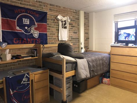 Schmidt Hall boys dorm room College Rooms, Guy Dorm, Guy Dorm Rooms, University Rooms, Boys Dorm Room, Flag Ideas, Dorm Room Gifts, College Bedroom Apartment, Dorm Stuff