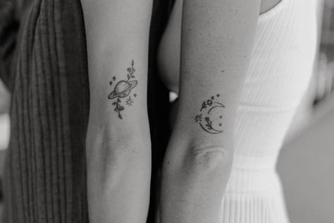 Moon Tattoo Taylor Swift, Matching Saturn Tattoo, Saturn And The Moon Tattoo, Taylor Swift Tattoos For Friends, Sister Tattoos For 2 Taylor Swift, Edgy Moon Tattoo, Space Moon Tattoo, Taylor Swift Tattoo Ideas Small Moon And Saturn, Taylor Swift Tattoos Best Friends