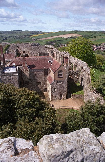 ~Carisbrooke Castle,Isle of Wight~ Why Wait? Call 866-680-3211 #C.Fluker #traveldesigner Carisbrooke Castle, Osborne House, British Castles, Castle Mansion, Famous Castles, Stately Homes, Scottish Castles, Dream Cottage, Castle Ruins