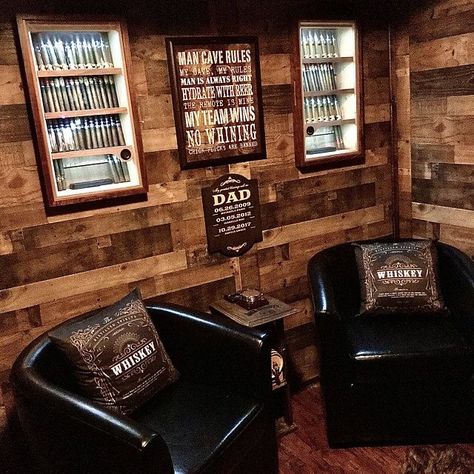 Hidden Whiskey Room, Cigars Room Man Cave, Whiskey Bar Interior Design, Small Bourbon Room Ideas, Small Speakeasy Room Ideas, Mancave Ideas Small Room, Speak Easy Basement Ideas, Whiskey Room Man Caves, Rustic Man Cave Ideas