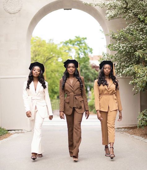 Black Women In Suits, Graduation Outfits For Women, College Graduation Photoshoot, Grad Outfits, Woman In Suit, Announcement Photos, Group Poses, Graduation 2024, Graduation Picture Poses