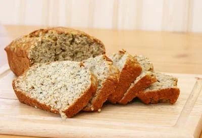 Gluten Free Yellow Cake, Gluten Free Banana Bread Recipe, Gluten Free Cake Mixes, Poppy Seed Bread, Moist Cake Recipe, Tea Bread, Gluten Free Banana Bread, Gluten Free Banana, Healthy Banana Bread