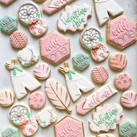 Baby Shower Cookies For Girl, Feather Cookies, Cactus Cookies, Third Birthday Girl, Cookie Birthday Party, First Birthday Cookies, Ideas For Baby Shower, Wild Birthday Party, Boho Birthday Party