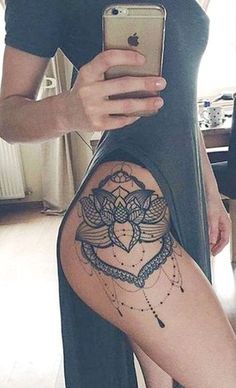 Girl Side Tattoos, Bum Tattoo, Hip Thigh Tattoos, Black Henna, Hip Tattoos Women, Leg Tattoos Women, Thigh Tattoos Women, Side Tattoos, Maori Tattoo