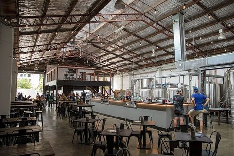 Brewery Ideas Tap Room, Warehouse Brewery, Taproom Design Brewery, Brewery Bar Design, Brewery Ideas, Elevation Architecture, Brewery Taproom, Museum Ideas, Brewery Bar