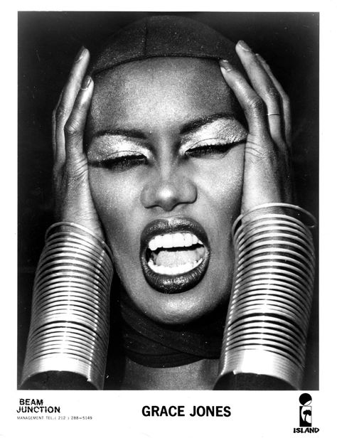 Grace Jones Cher Makeup, Human Mask, Zine Ideas, Photography Moodboard, Maquillage On Fleek, Grace Jones, Rock N’roll, Studio 54, Roaring Twenties