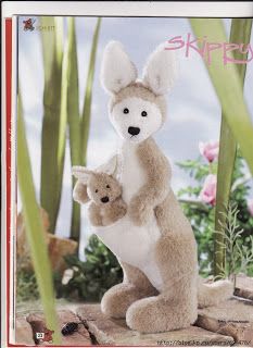 Free Plush Kangaroo Pattern - Skippy Kangaroo Kangaroo Plush, Handmade Cat Toys, Felt Animal Patterns, Sock Doll, Soft Toy Patterns, Sewing Stuffed Animals, Sock Animals, Animal Projects, Fabric Animals