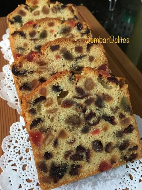 Light Christmas Cake, Light Fruit Cake Recipe Christmas, Best Christmas Fruit Cake Recipe, Light Christmas Cake Recipe, Christmas Fruitcakes, Light Fruit Cake Recipe, Xmas Cake Recipes, Moist Fruit Cake Recipe, Healthy Fruit Cake