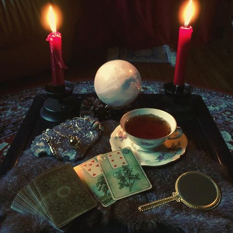 Divination Aesthetic, 22 December, Modern Witch, Season Of The Witch, Practical Magic, Witch Aesthetic, Witchy Woman, Witchy Vibes, Coven