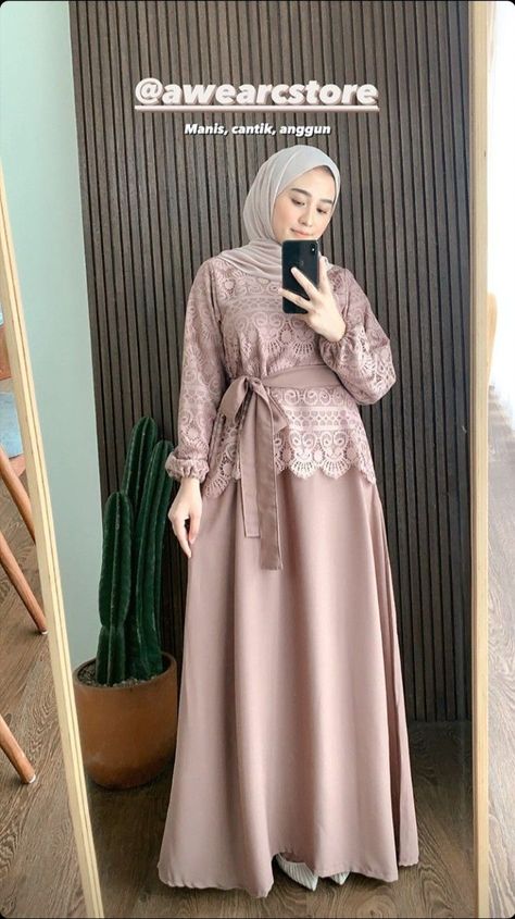 Dress Brokat Modern, Dress Muslim Modern, Kebaya Modern Dress, Moslem Fashion, Model Gamis, Kebaya Dress, Muslimah Dress, Mode Abaya, Fashion Muslim