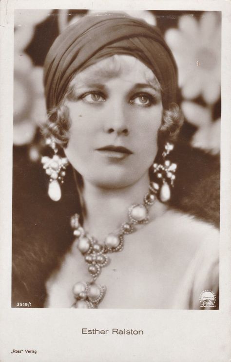 Esther Ralston. c 1934 Old Postcard Soft Classic Kibbe, Fashion Decades, Silent Film Stars, Soft Classic, Silent Film, Old Postcards, 1920s Fashion, Hollywood Glamour, Classic Hollywood