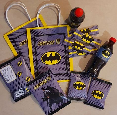 Party Balloons Diy, Superhero Theme Party, Sleepover Birthday Parties, Barbie Coloring, Batman Party, Birthday Projects, Party Stationery, Custom Candy, Creative Workshop