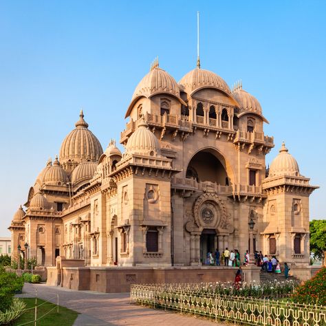 Belur Math Kolkata, Ramakrishna Paramahamsa, Sarada Devi, Belur Math, Sri Ramakrishna, Social Service, Indian Temple Architecture, India Architecture, Persian Architecture