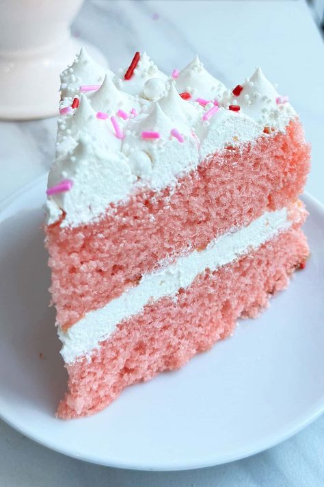 Pink Champagne Cake With Box Cake, Pink Champagne Cake Recipe, Champagne Birthday Cake, Strawberry Champagne Cake, Champagne Cookies, Champagne Cake Recipe, Cake Recipe Homemade, Hot Dog Sauce Recipe, Champagne Recipe