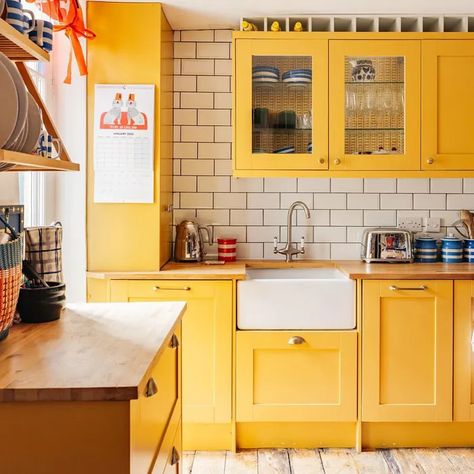 Farrow and Ball India Yellow 66 kitchen cabinets Yellow Kitchen Designs, Kitchen Dining Nook, Yellow Kitchen Cabinets, Maximalist Kitchen, Yellow Cabinets, Victorian Terrace House, Maximalist Home, London Living, 1 Bedroom Flat