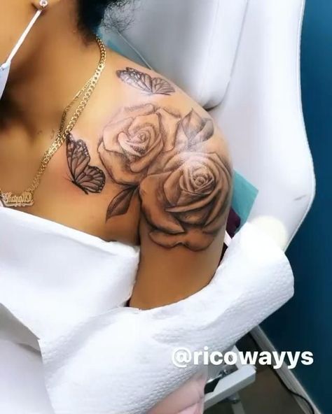 Cute Shoulder Tattoos, Cute Thigh Tattoos, Girl Shoulder Tattoos, Arm Sleeve Tattoos For Women, Girl Neck Tattoos, 16 Tattoo, Feminine Tattoo Sleeves, Rose Tattoos For Women, Hand Tattoos For Girls