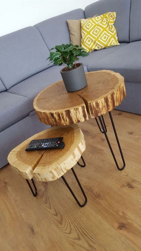 Diy Wooden Coffee Table, Wooden Coffee Table Designs, Wood Table Design, Diy Rustic Decor, Small Balcony Decor, Small Wood Projects, Wooden Coffee Table, Coffee Table Design, Wood Slices