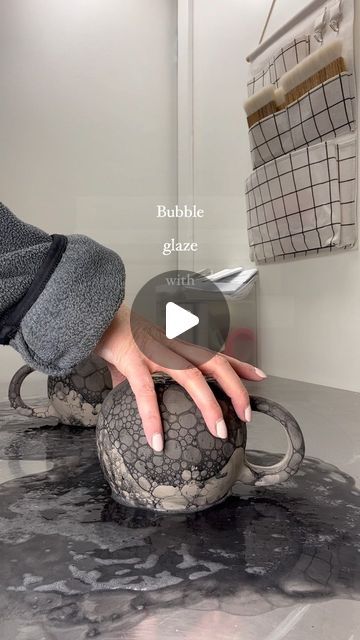 Emily Rose on Instagram: "“BUBBLES!!” -🐠 Some Friday morning bubbles to start your day off poppin’ 🖤" Bubble Glaze Technique, Bubble Glaze Pottery, Pottery Glazing Techniques, Bubble Glazing, Surface Decorations, Pottery Creations, Bubble Painting, Glazing Techniques, Pottery Videos