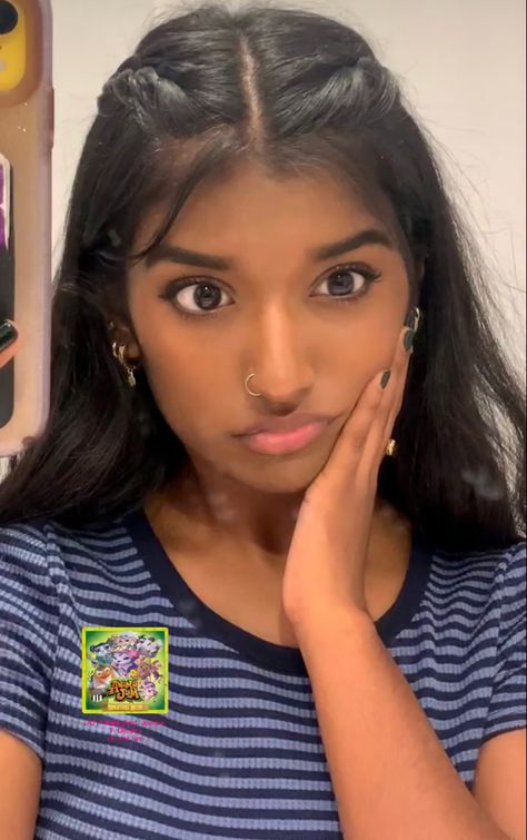 Indian Girl Haircut, Pandora Lovegood, Forehead Hair, Brunette Makeup, Original Supermodels, Brown Skin Makeup, Short Hair Tutorial, Indian Aesthetic, Marauders Era