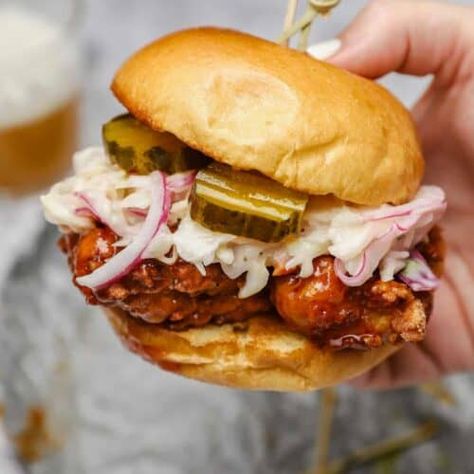 Nashville Hot Chicken Sandwich Recipe, Hot Honey Chicken Sandwich, Honey Chicken Sandwich, Nashville Fried Chicken, Nashville Hot Chicken Sandwich, Nashville Chicken, Hot Honey Chicken, Chicken Sandwich Recipe, Hot Chicken Sandwiches