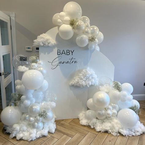 “ On cloud nine “ ☁️ . . What a dreamy set up for a baby shower 🤍☁️… | Instagram White Cloud Balloon Garland, Cloud Theme Party Backdrops, Balloon Arch Clouds, Gender Reveal Clouds Theme, Cloud Balloon Backdrop, On Cloud 9 Baby Shower Theme Cake, Gender Reveal Ideas All White, On Cloud 9 Dessert Table, Baby Boy Cloud Shower Ideas