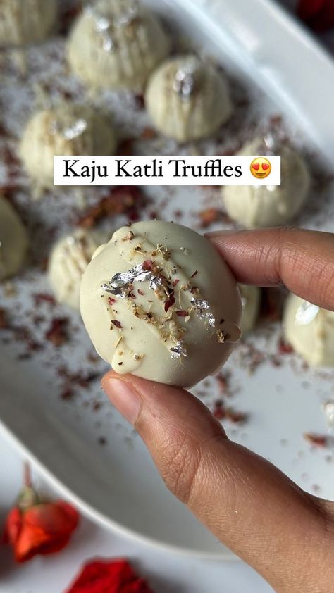 Kaju Katli Recipe, Kolkata Food, Fusion Desserts, Indian Desserts, Happy Diwali, Very Happy, Kolkata, Truffles, Diwali