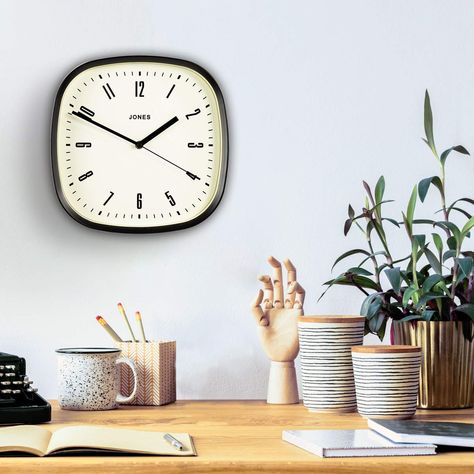 Wall Clock Retro, Square Clock, Living Room Wall Clock, Square Clocks, Square Kitchen, Marvel Wall, Office Clock, Wall Clocks Living Room, Retro Wall Clock