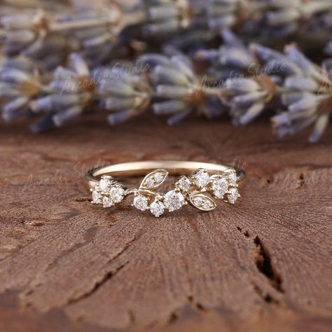 Hey, I found this really awesome Etsy listing at https://www.etsy.com/au/listing/951268527/vintage-leaf-moissanite-engagement-ring Leaf Wedding Rings, Wedding Ring Art, Wedding Rings Art, Engagement Ring Yellow Gold, Engagement Ring Yellow, Cute Engagement Rings, Art Deco Floral, Floral Engagement Ring, Future Engagement Rings