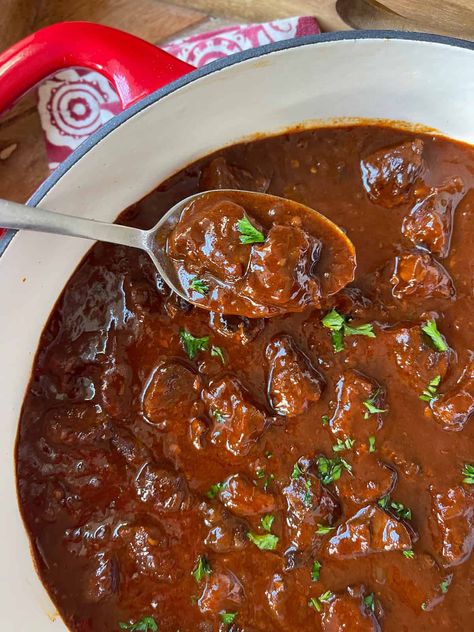 Authentic German Goulash (Rindergulasch) German Beef Goulash, German Goulash, Daring Gourmet, Food Authentic, German Food Authentic, Goulash Recipe, Beef Goulash, European Holiday, Goulash Recipes