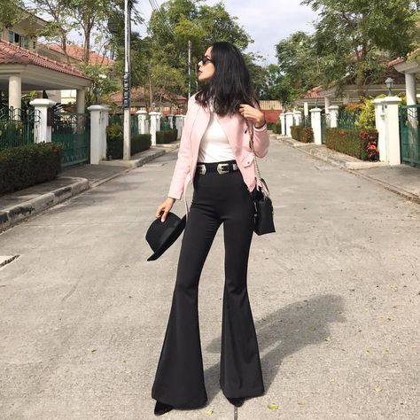 Women's Pink High Waist Flare Pants Bell Bottoms/Fly Slim | Etsy Bootleg Outfit, Black Bell Bottoms Outfit, Black Flare Pants Outfit, Bell Pants Outfit, Bell Bottoms Outfit, Flare Jeans Outfit, Black Flare Pants, Looks Jeans, 70s Vintage Fashion