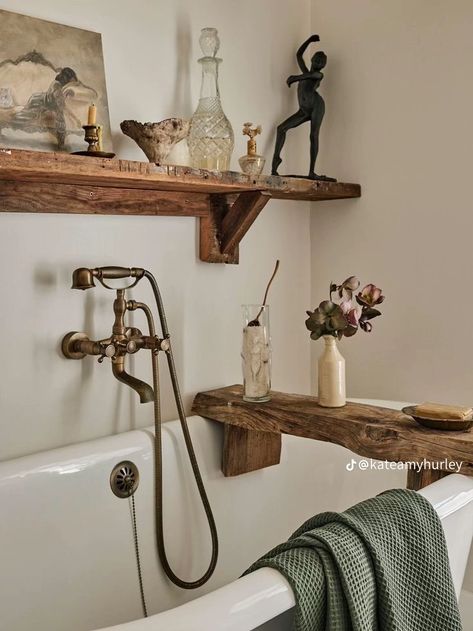 Slow Living Bathroom, Ranch Style Bathroom, Ranch Style Homes Interior Decor, Modern Western Bathroom, Natural Home Aesthetic, Open Shelving Bathroom, Ranch Style Home Decor, Renovation Aesthetic, Cottage Bathroom Inspiration