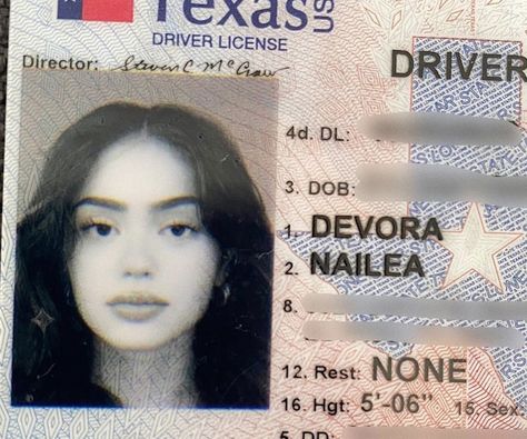 Pretty Id Card Picture, Drivers Permit, Miss Americana, Passport Pictures, Passport Online, Passport Photo, Texas Star, Id Photo, Driving License