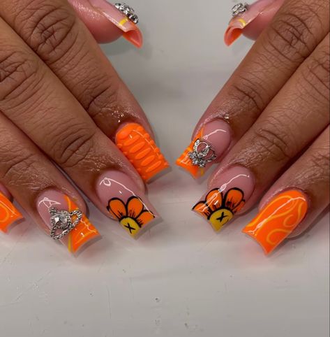 Coffin Shape Medium Length Nails, Foot Nail Art Design, Medium Length Coffin Nails, Aurora Colors, Foot Nail Art, Acrylic Nails Yellow, Orange Acrylic Nails, Almond Acrylic, Foot Nail