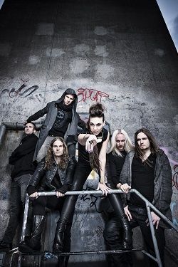 Elize Ryd – Amaranthe « Femme Metal Webzine Band Photoshoot Ideas, Rock Band Photos, Ladies Of Metal, Band Photoshoot, Band Photography, Symphonic Metal, Music Pics, Power Metal, Band Photos