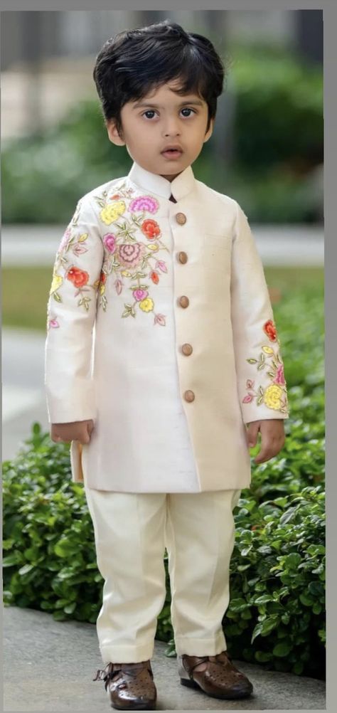 Baby Boy Indian Ethnic Wear, Baby Boy Dress Traditional, Boys Ethnic Wear Indian Kid, Baby Boy Ethnic Wear, Traditional Dress For Boy, Kids Sherwani, Traditional Dresses Indian, Baby Boy Fashion Clothes, Latest Traditional Dresses