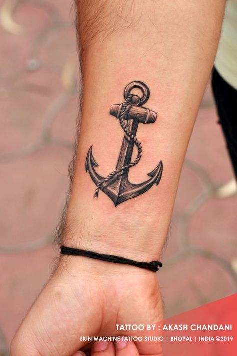 Tattoo Designs On Hand, Navy Anchor Tattoos, Small Anchor Tattoos, Tattoo Anchor, Herren Hand Tattoos, Navy Tattoos, Tatuagem Masculina Pequena, Small Anchor, Anchor Tattoo Design