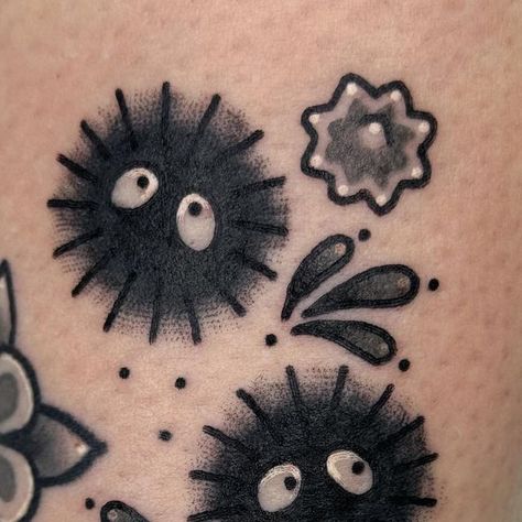 Studio Ghibli American Traditional Tattoo, Small Tattoos Studio Ghibli, Soot Spirit Tattoo, Spot Sprite Tattoo, Soot Sprite Tattoo, Sprite Tattoo, Totoro Tattoo, Tattoo Planning, Filler Tattoos