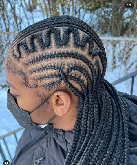 20 Stitch Braids That Are Just So Lovely Feed Ins Designs, Feed In Braid Designs, Braids To The Back With Designs, Lines And Braids Hairstyles, Stitch Braids Designs, 8 Stitch Braids With Design, Stitch Braid Designs, 12 Stitch Braids, Stitch Braids With Bun