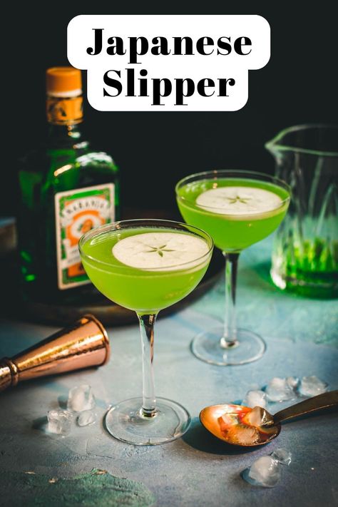 The Japanese Slipper Cocktail Japanese Slipper Cocktail, Japanese Juice, Midori Drinks, Midori Cocktails, Japanese Cocktails, Classic Margarita Recipe, Mojito Recipe, Popular Drinks, Classic Margarita